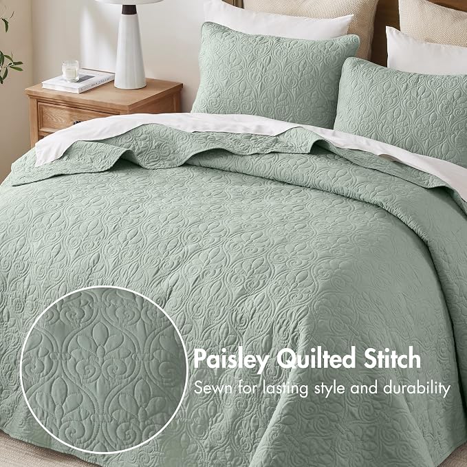 Madison Park Queen Quilt Bedding Set, Cottage-Inspired Damask, Classic Stitch - Image 3