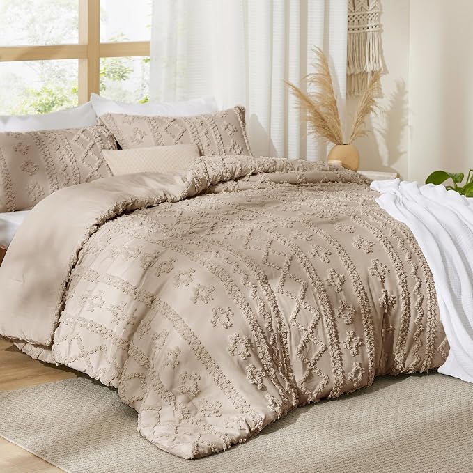 Bedsure Tufted Boho Comforter Set Full Size - Image 2