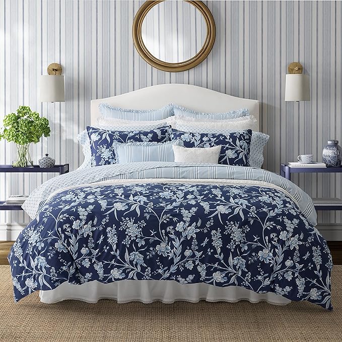 Laura Ashley – Queen Comforter Set, Reversible Floral Bedding by Unknown